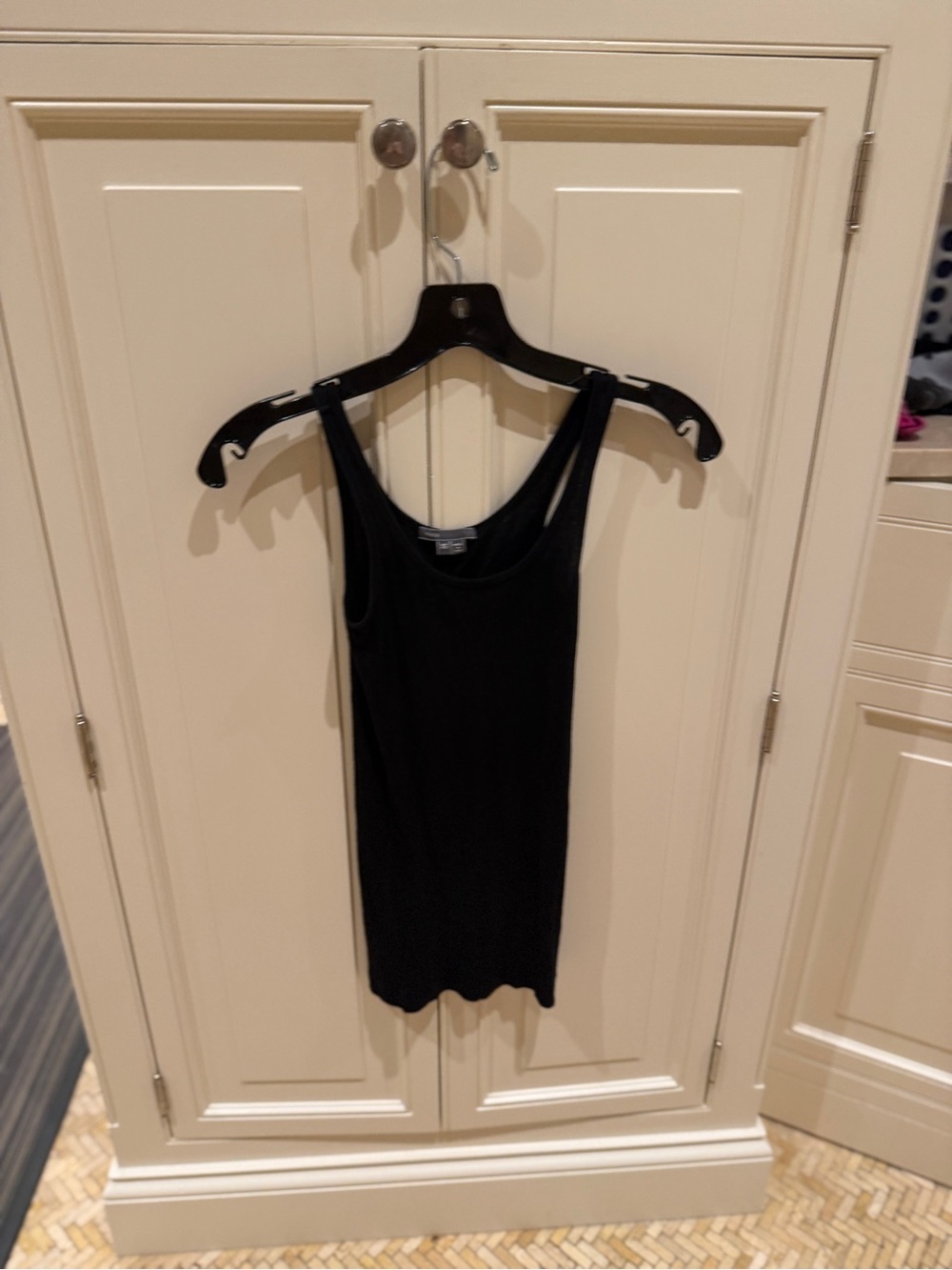 Vince Black Ribbed Scoop Neck Tank